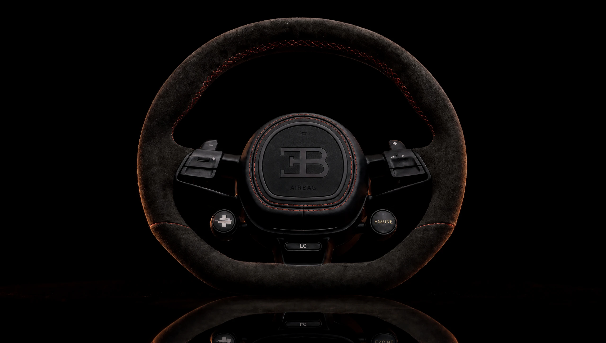 A Bugatti steering wheel whose emblem is brought to light, rebuilt by HM Atelier